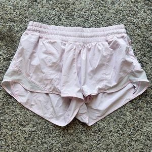 Lululemon Hotty Hot Shorts II 2.5 Inch Size 8